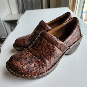 B.O.C. Shoes Born of Concept Peggy Brown Coffee Tooled Clog Shoes